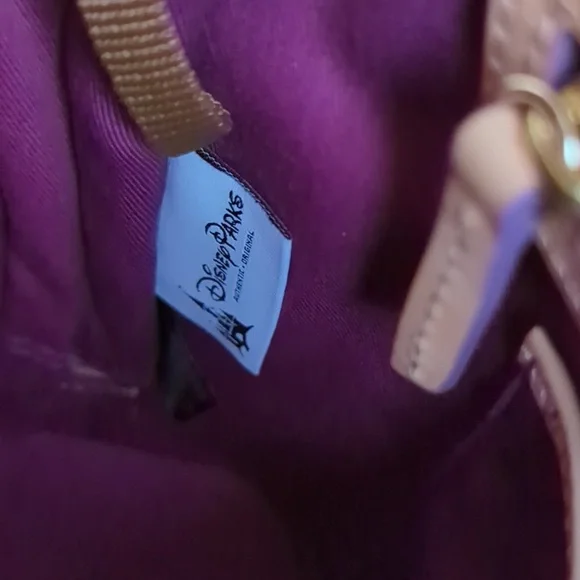 Dooney and Bourke Disney Epcot Flower and Garden NWT purse with straps Mickey - Picture 10 of 15